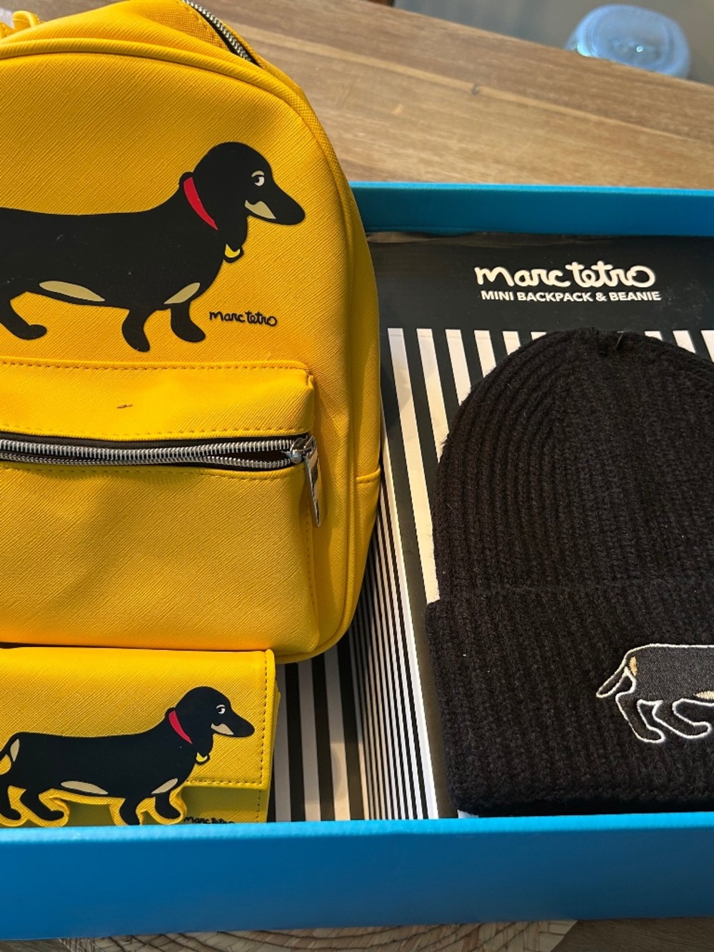 NEW IN BOX MARC TETRO YELLOW DACHSHUND MINI BACKPACK, WALLET AND BEANIE GIFT SET